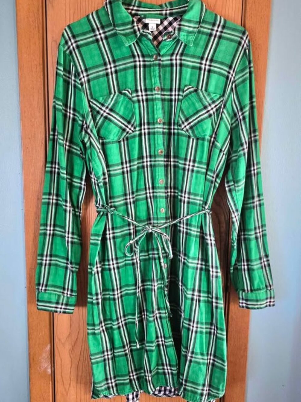 Size L Merona Green, Navy Blue, & White Plaid Long Sleeve Dress